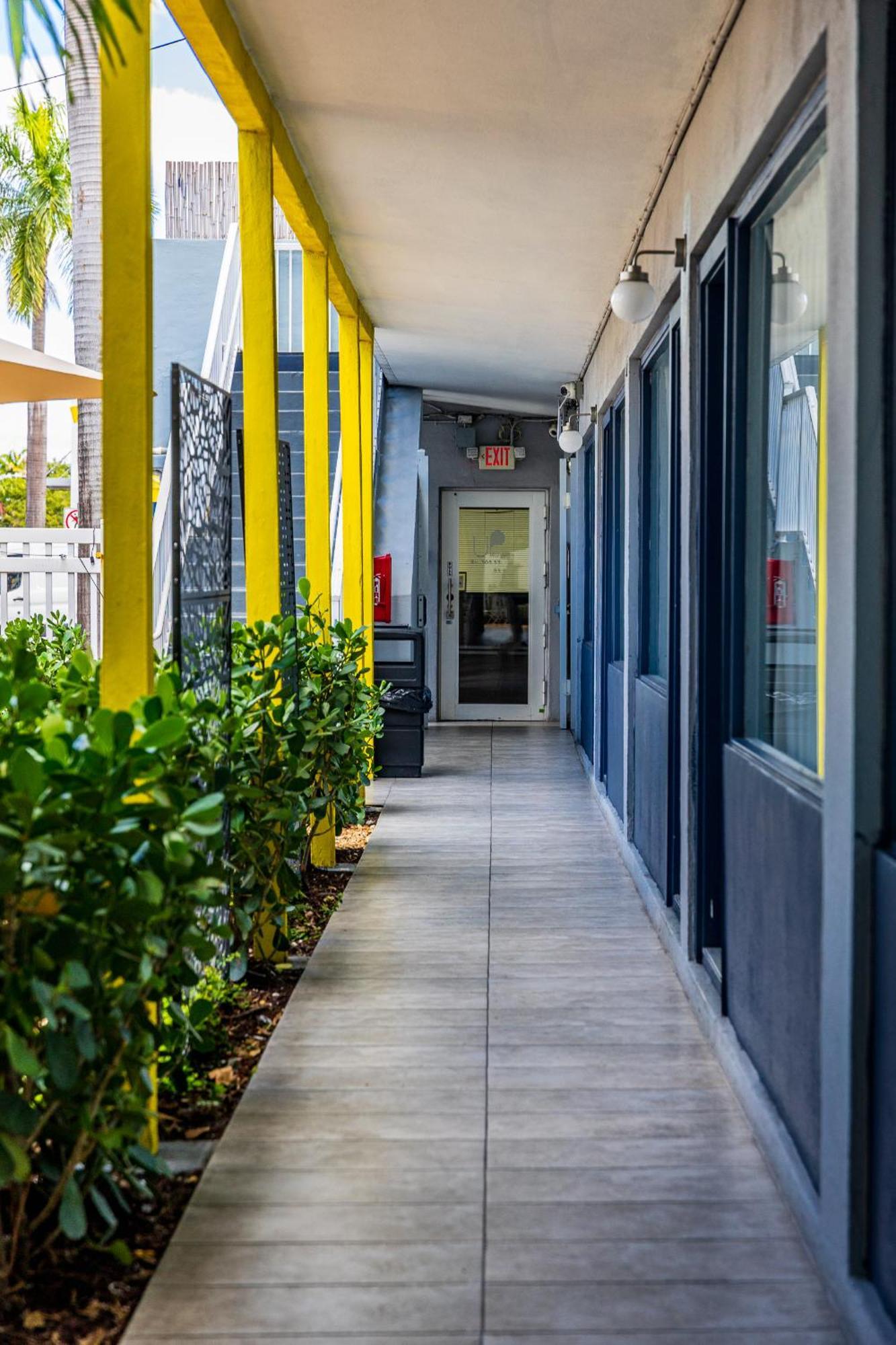 Up Midtown Motel Miami Bagian luar foto